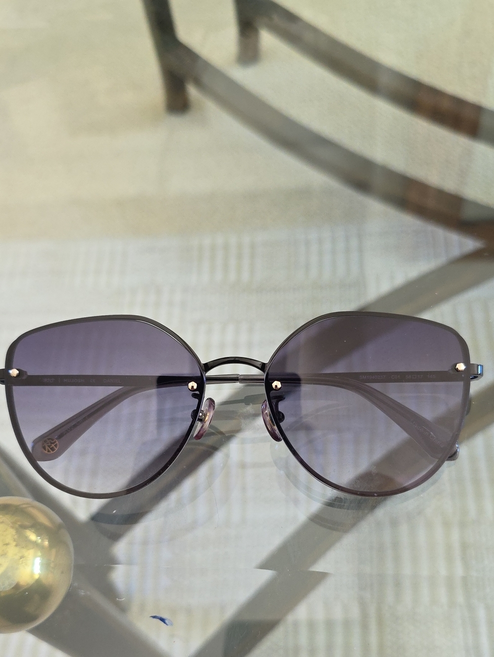 Women's Black Frame Sunglasses Daniel58-17 145 A02 Cat 2